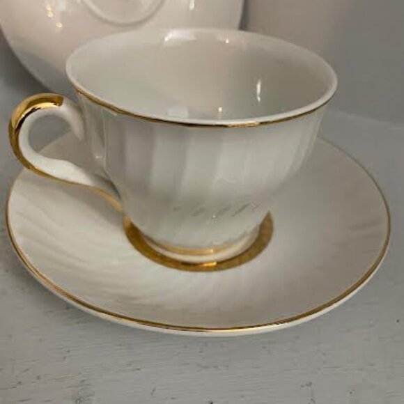 Beautiful Set of 4 Cups & Saucers Enoch Wedgewood Tunstall English Tea ware - Picture 2 of 11